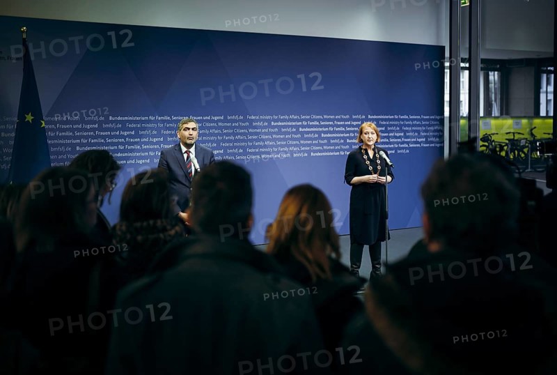 Lisa Paus (Alliance 90/The Greens), Federal Minister for Family Affairs, Senior Citizens, Women and Youth, photographed during a press statement on the subject of pavement reinforcement after a cabinet meeting in Berlin, 24 January 2024. Photographed on behalf of the Federal Ministry for Family Affairs, Women and Youth (BMFSFJ)