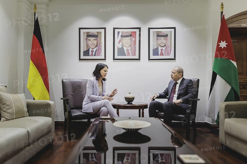 (L-R) Annalena Bärbock (Alliance 90/The Greens), Federal Foreign Minister, and Ayman Safadi, Foreign Minister of Jordan, photographed during a joint meeting in Amman, 27 January 2024. Foreign Minister Bärbock is travelling on to Jordan for political talks at short notice after her trip to East Africa / Photographed on behalf of the Federal Foreign Office