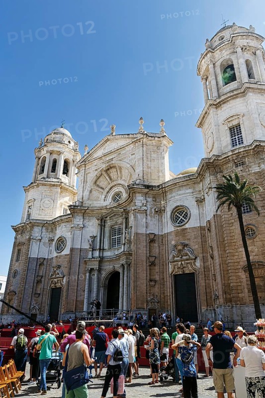 Crowd in front of the Cathedral of Cadiz, Cathedral of the Holy Cross over the sea, Semana Santa, Cadiz, Spain, Europe