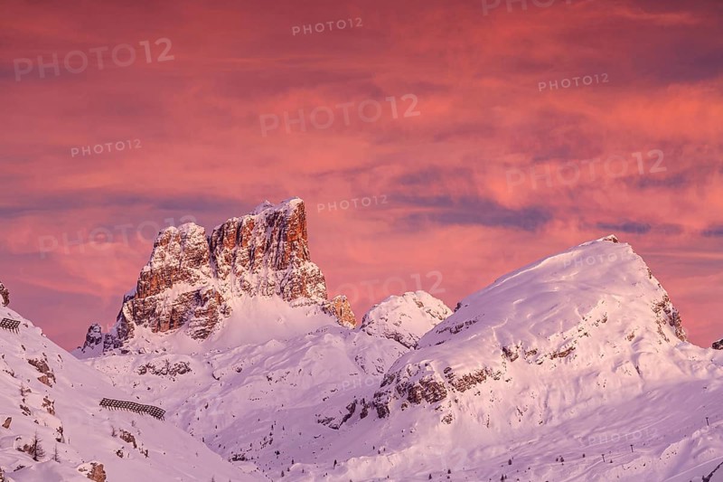 Dawn over snow-covered mountains, winter, view from the Falzarego Pass to Averau, Dolomites, South Tyrol, Italy, Europe