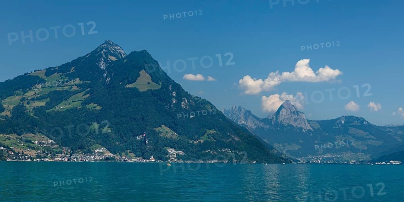 Lake Lucerne with view of the Rigi and Vitznau, Canton Niewalden, Switzerland, Lake Lucerne, Niewalden, Switzerland, Europe