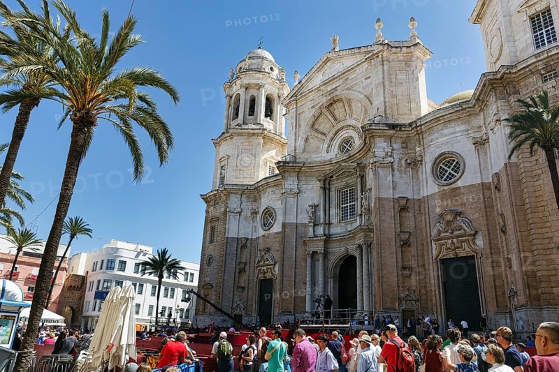 Crowd in front of the Cathedral of Cadiz, Cathedral of the Holy Cross over the sea, Semana Santa, Cadiz, Spain, Europe