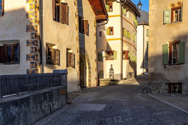 Historic houses, sgraffito, facade decorations, historic town, Guarda, Engadin, Grisons, Switzerland, Europe