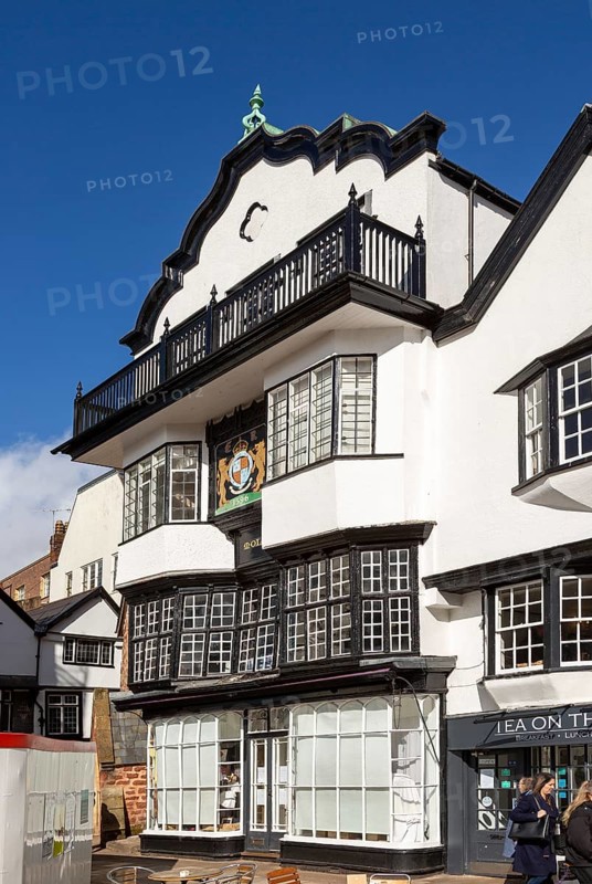 Mol's coffee house building, Tudor architecture 1596, Cathedral Close, Exeter, Devon, England, UK