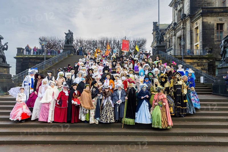 LUST & PASSION & JOY OF LIFE, for the joy of the masquerade, the Elbvenezian Carnival took place in Dresden on the weekend in front of Rose Monday. The highlight was the joint stroll through the historic centre with masks in robes in the style of the Elbe Venetian Carnival from the Neumarkt through the Altmarktgalerie, the Schlossstrasse, through the Stallhof, along the Fuerstenzug, onto the Bruehlsche Terrasse and into the Bruehlsche Garten, Dresden, Saxony, Germany, Europe