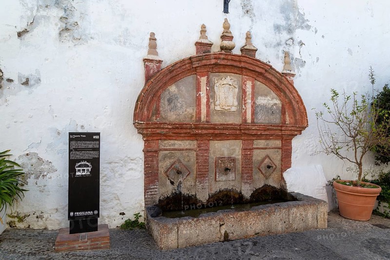 La Fuente Vieja, old water fountain, Frigiliana, Axarquia, Andalusia, Spain, Europe