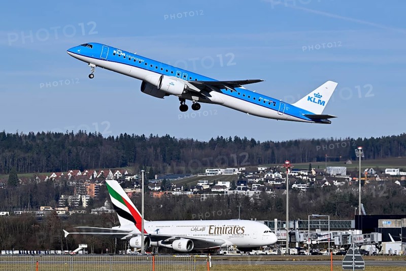 Aircraft KLM Cityhopper, Embraer E195-E2, PH-NXP, Zurich Kloten, Switzerland, Europe