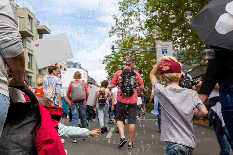 Lateral thinking demo in Darmstadt, Hesse: The demonstration was directed against the corona measures of the past two years as well as future restrictions such as the reintroduction of compulsory masks. There were also calls for a stop to arms deliveries to Ukraine