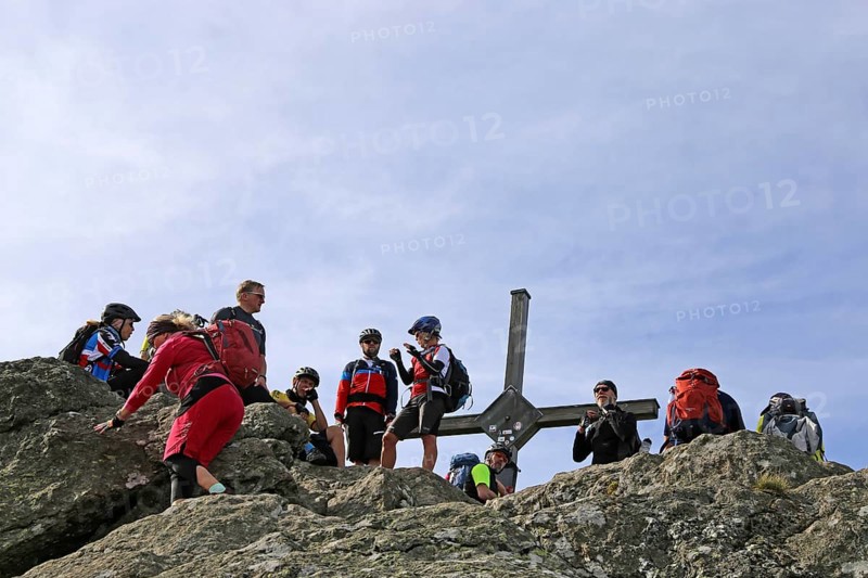 Mountain bike tour through the Bavarian Forest with the DAV Summit Club: stopover on the summit of the Osser, 1, 293 metres above sea level, excursion destination and border mountain between Germany and the Czech Republic