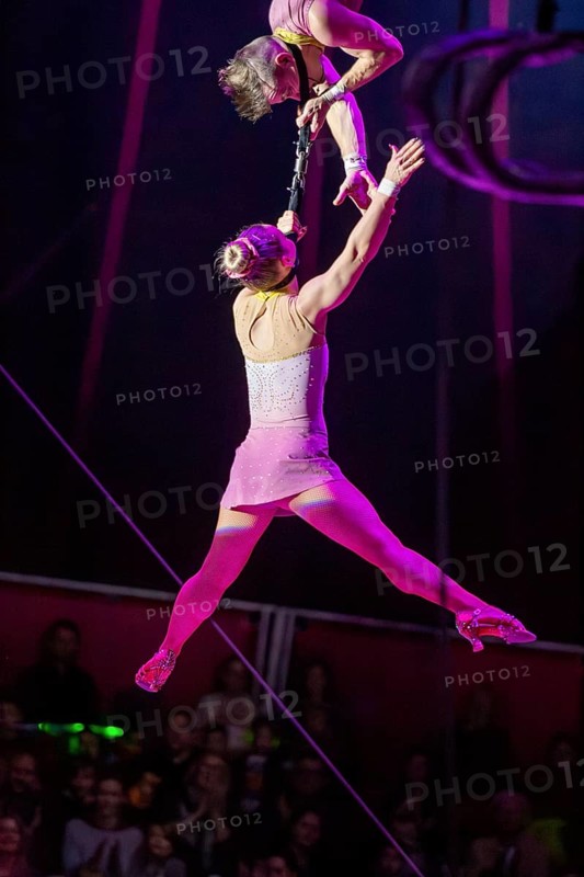 Ludwigshafen 24.12.2023: Performance of the Ludwigshafen Christmas Circus on Christmas Eve