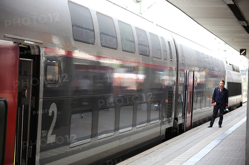 Stopping TGV at Mannheim main station with passengers boarding and alighting