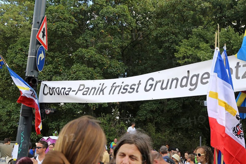 Major demonstration Berlin invites Europe - Festival for peace and freedom Berlin 29 August 2020