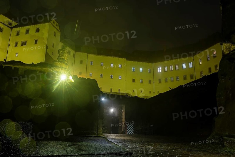 Winter atmosphere at the mountain fortress, Koenigstein, Saxony, Germany, Europe
