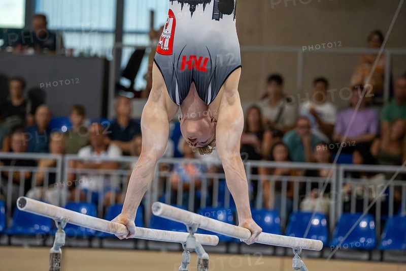 Heidelberg, 9 September 2023: Men's World Cup qualification in conjunction with a national competition against Israel. Glenn Trebing during his routine on parallel bars