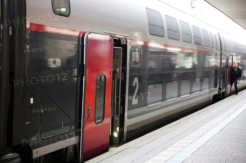 Stopping TGV at Mannheim main station with passengers boarding and alighting