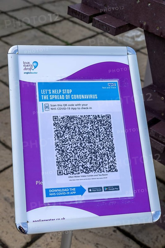 Alton Water reservoir lake, Suffolk, England, UK Q code Coronavirus sign notice for NHS Covid-19 App