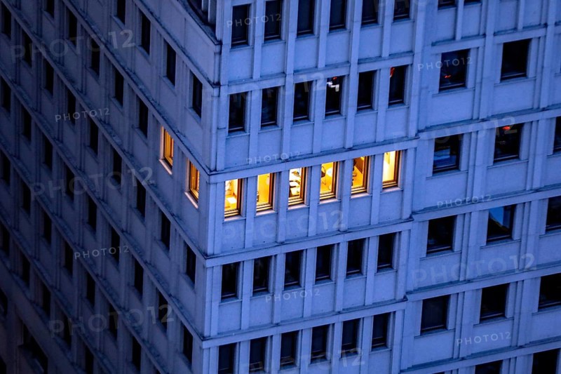 The last employee in this office can switch off the lights and call it a day, Berlin, 20/04/2021