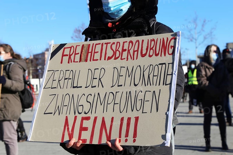 Mannheim: Demonstration against the corona measures. The demonstration was organised by an individual, not by Querdenken. The motto of the demonstration was: For freedom and fundamental rights, for free self-determination, for free vaccination decisions