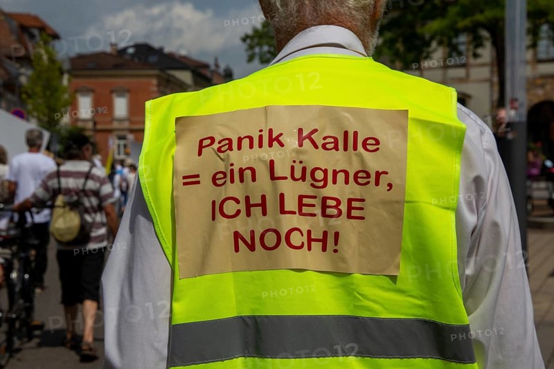 Demonstration in Landau, Palatinate: The demonstration was directed against the government's planned corona measures. There were also calls for peace negotiations instead of arms deliveries and effective measures to curb inflation