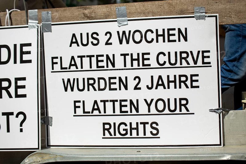 Lateral thinking demo in Darmstadt, Hesse: The demonstration was directed against the corona measures of the past two years as well as future restrictions such as the reintroduction of compulsory masks. There were also calls for a stop to arms deliveries to Ukraine