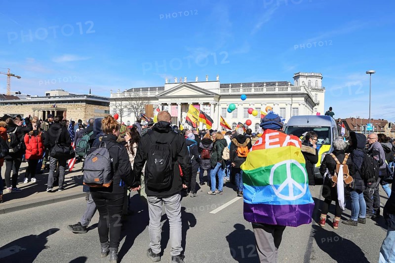 Large demonstration by critics of the corona measures in Kassel: Protests took place simultaneously in many countries under the motto World Wide Demonstration for Freedom, Peace and Human Rights