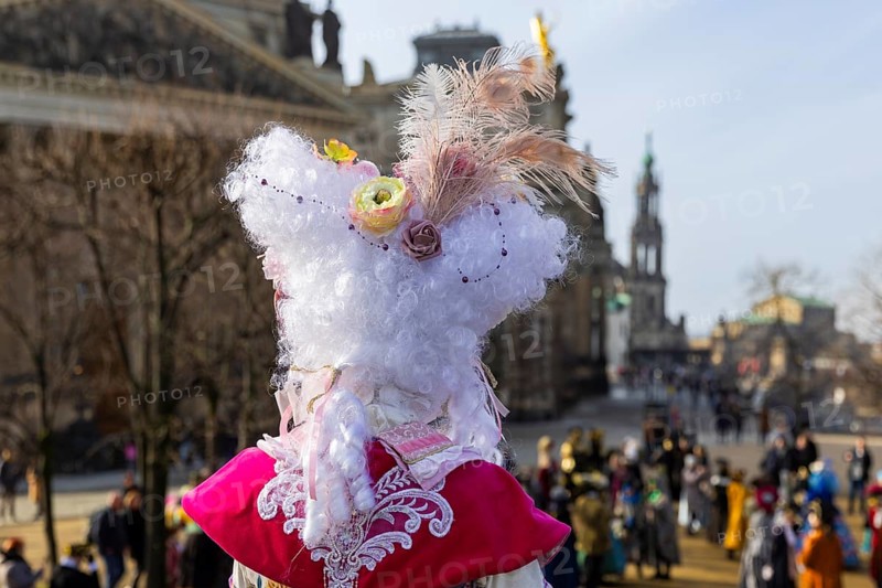 LUST & PASSION & JOY OF LIFE, for the joy of the masquerade, the Elbvenezian Carnival took place in Dresden on the weekend in front of Rose Monday. The highlight was the joint stroll through the historic centre with masks in robes in the style of the Elbe Venetian Carnival from the Neumarkt through the Altmarktgalerie, the Schlossstrasse, through the Stallhof, along the Fuerstenzug, onto the Bruehlsche Terrasse and into the Bruehlsche Garten, Dresden, Saxony, Germany, Europe
