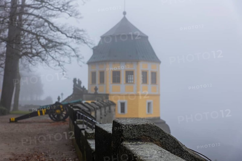 Winter atmosphere at the mountain fortress. Friedrichsburg (Christiansburg), Koenigstein, Saxony, Germany, Europe