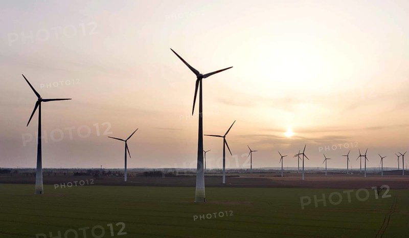 Windmills in a wind farm, Nauen, 03/03/2021
