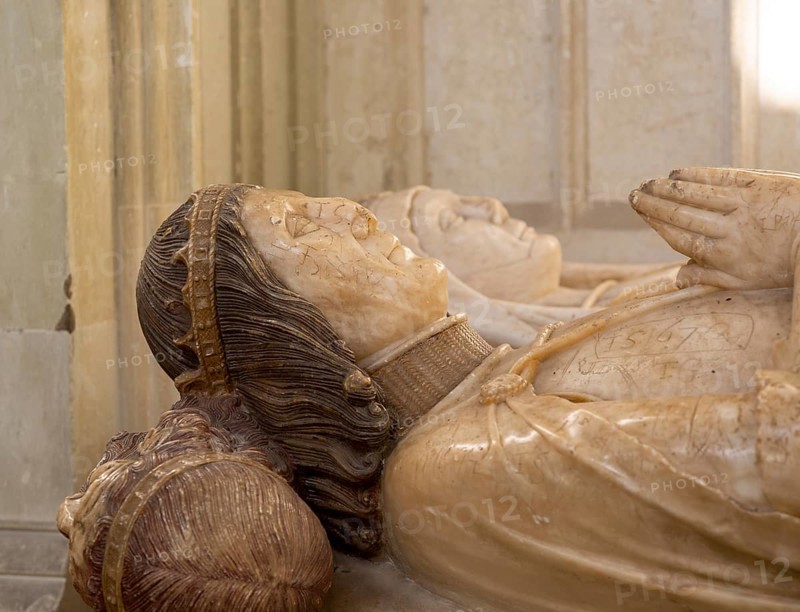 Alabaster effigies of John de la Pole d 1491 and wife Elizabeth Plantagenet d 1503, Wingfield church, Suffolk, England, UK