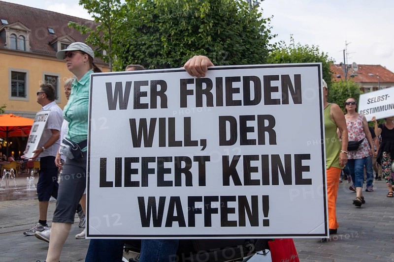 Demonstration in Landau, Palatinate: The demonstration was directed against the government's planned corona measures. There were also calls for peace negotiations instead of arms deliveries and effective measures to curb inflation