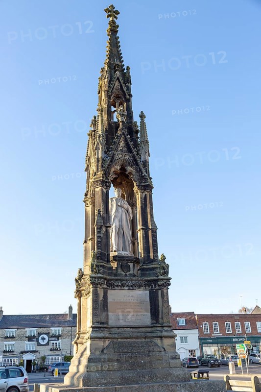 Statue monument of William Duncombe second baron Feversham 1798- 1867, Helmsley, North Yorkshire, England, UK