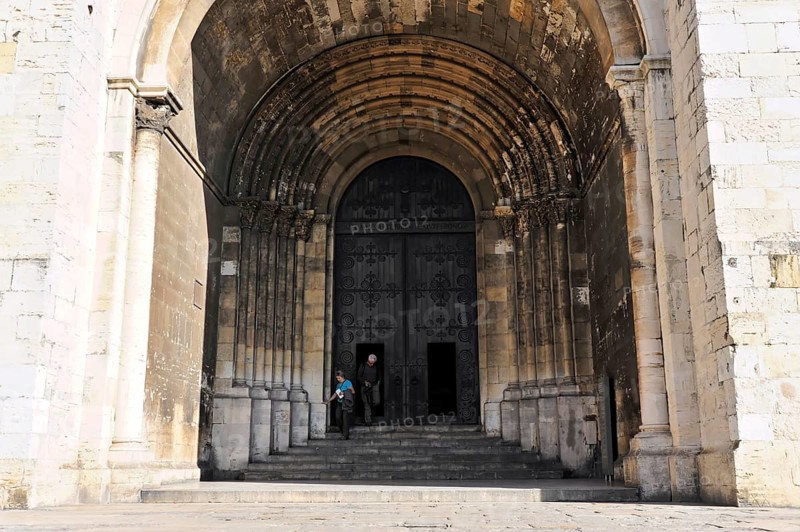 Entrance area, Se Dom, Igreja de Santa Maria Maior, Se Patriarcal de Lisboa, Cathedral, Start of construction 1147, Alfama neighbourhood, Lisbon, Lisboa, Portugal, Europe