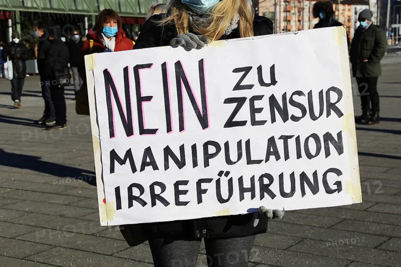 Mannheim: Demonstration against the corona measures. The demonstration was organised by an individual, not by Querdenken. The motto of the demonstration was: For freedom and fundamental rights, for free self-determination, for free vaccination decisions