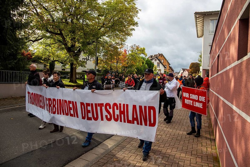 Demonstration in Herxheim near Landau (Palatinate) : Under the slogan Herxheim stands up, a joint march of craftsmen, farmers and small and medium-sized businesses, the arms deliveries, energy prices and the continuation of corona measures were denounced, among other things