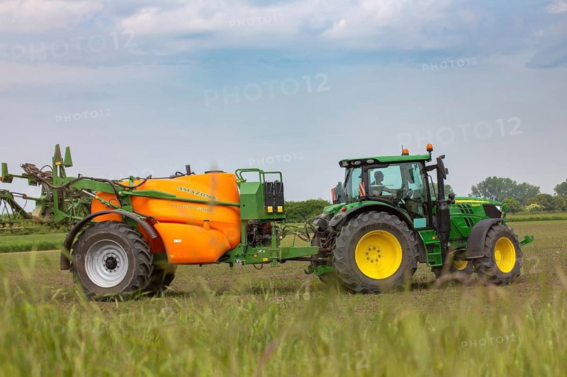 Use of crop protection in agriculture (Altlussheim, Baden-Wuerttemberg)