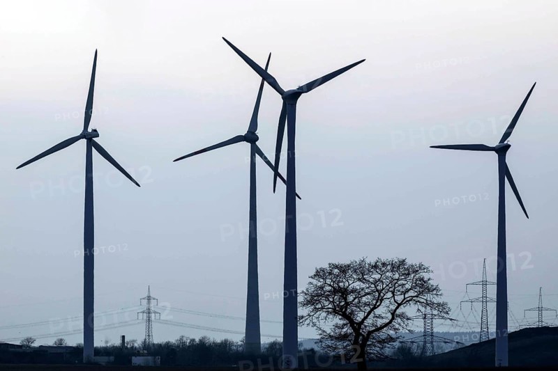 Windmills in a wind farm, Nauen, 03/03/2021