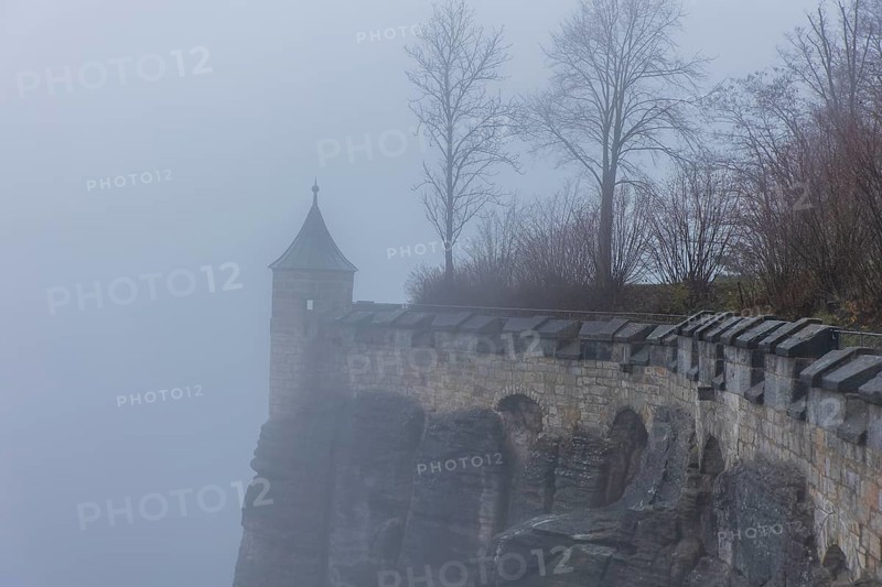 Winter atmosphere at the mountain fortress, Koenigstein, Saxony, Germany, Europe