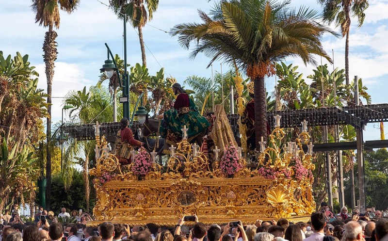 â€˜La Magna: camino de la gloria' religious procession through city streets to commemorate the centenary of brotherhood groups. Malaga, Spain. 30th Oct, 2021