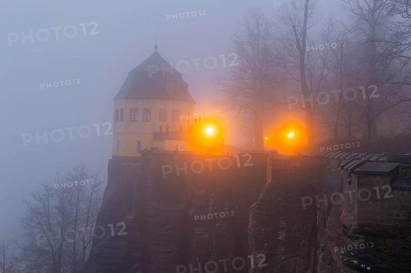 Winter atmosphere at the mountain fortress. Friedrichsburg (Christiansburg), Koenigstein, Saxony, Germany, Europe