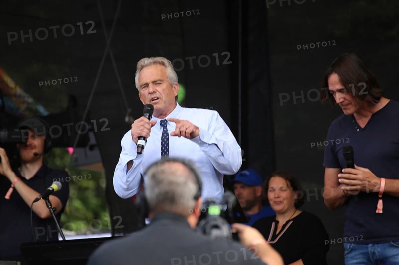 Major demonstration Berlin invites Europe - A celebration of peace and freedom Berlin 29 August 2020: Speech by Robert F. Kennedy Jr