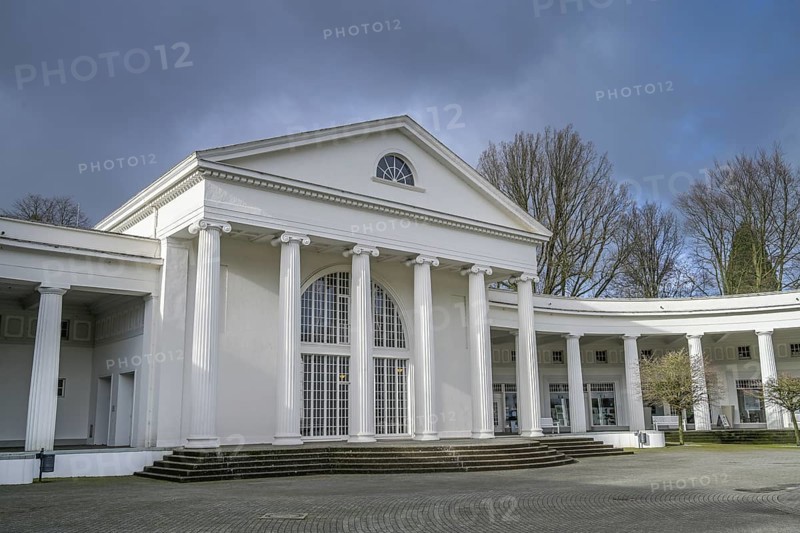 Wandelhalle, spa garden, Bad Oeynhausen, North Rhine-Westphalia, Germany, Europe