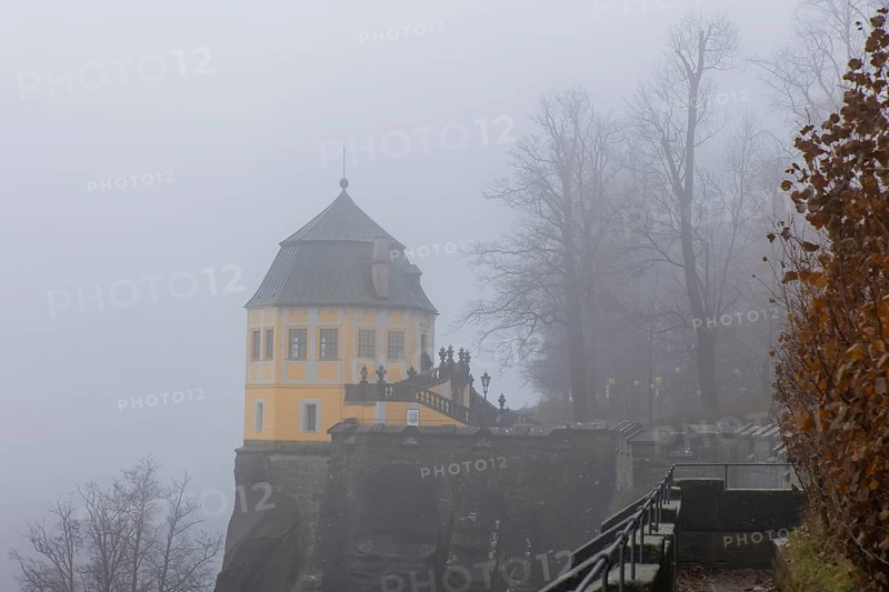 Winter atmosphere at the mountain fortress. Friedrichsburg (Christiansburg), Koenigstein, Saxony, Germany, Europe