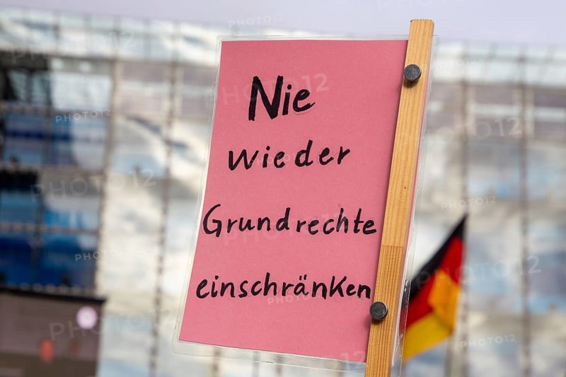 Karlsruhe, 10 December 2023: Large demonstration in favour of reappraisal of the coronavirus measures. A symbolic criminal complaint was filed against the members of the Bundestag who voted in favour of mandatory vaccination at the facilities