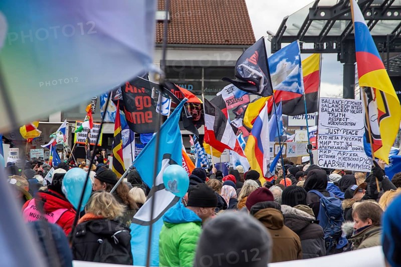 A large peace demonstration took place in Ramstein. Several thousand participants demonstrated under the slogan AMI STOP arms exports to Ukraine