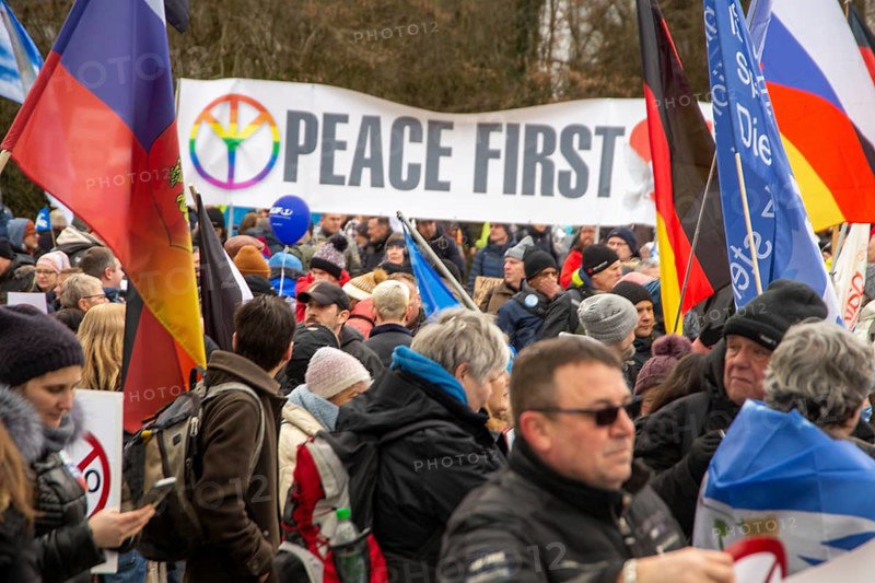 A large peace demonstration took place in Ramstein. Several thousand participants demonstrated under the slogan AMI STOP arms exports to Ukraine