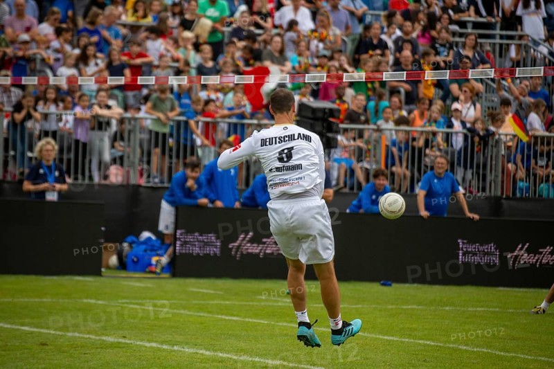Fistball World Championship from 22 July to 29 July 2023 in Mannheim: At the end of the preliminary round, Germany won 3:0 sets against Italy and finished the preliminary round group A as the winner as expected