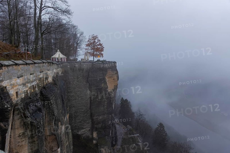 Winter atmosphere at the mountain fortress, Koenigstein, Saxony, Germany, Europe