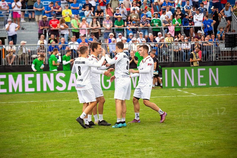 Fistball World Championship from 22 July to 29 July 2023 in Mannheim: The German national team won its opening match against Namibia 3:0 in sets
