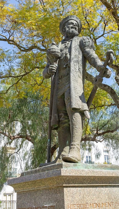 Statue sculpture of Vasco da Gama discoverer of Natal, South Africa in 1497, Jardim Publico, Evora, Portugal, presented by government of Natal, Europe