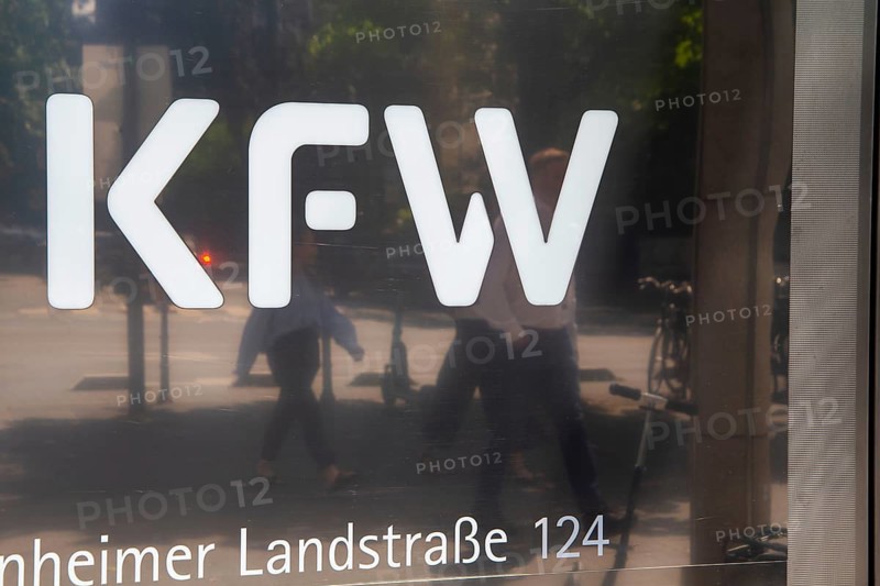 Logo of KfW (Kreditanstalt fuer Wiederaufbau) in the Bockenheimer Landstrasse in Frankfurt am Main (14/06/2023)